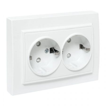 Минск Розетка 2-местная СП с заземлением 16А белая с защ. штор. EKF Basic