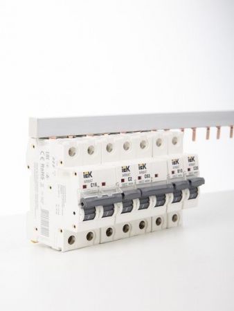 Шина соединительная типа PIN (штырь) 2Р 63А (1м) IEK